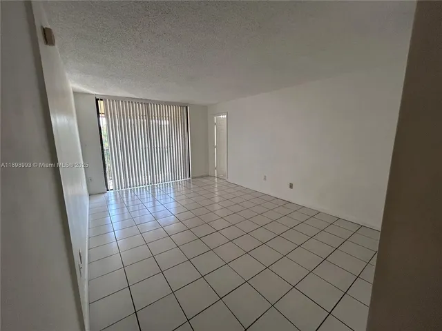 $2,000 | 14501 North Kendall Drive, Unit 408H, Miami, FL 33186