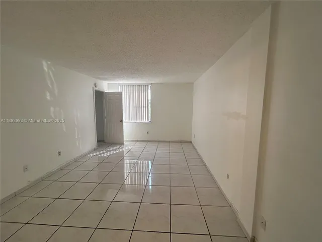 $2,000 | 14501 North Kendall Drive, Unit 408H, Miami, FL 33186