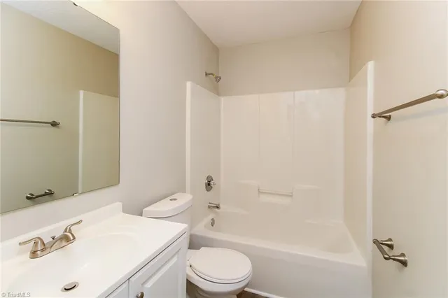 $2,205 | 3607 Garden Place Road, Greensboro, NC 27406