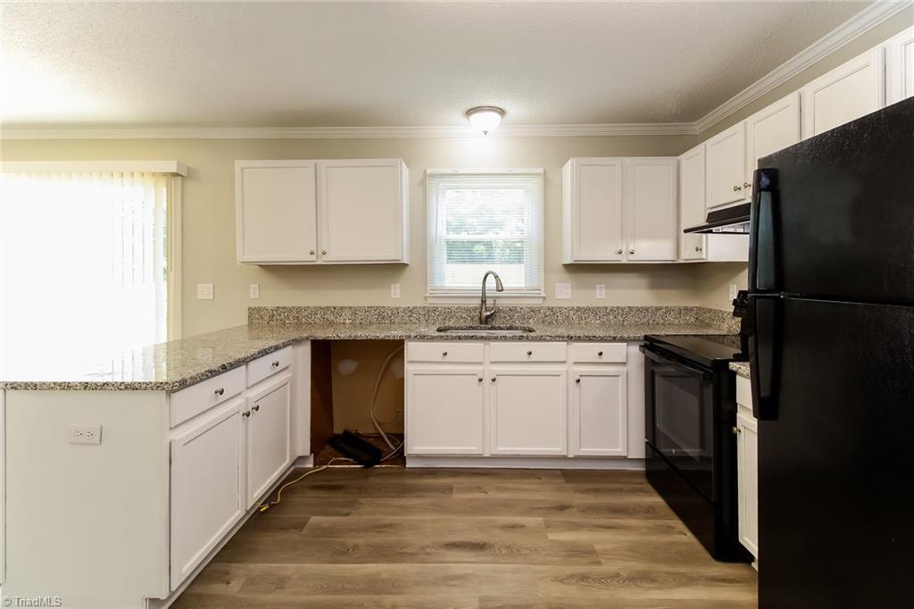 3607 Garden Place Road Greensboro, NC 27406 - Photo 4 of 17