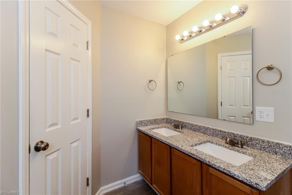 3607 Garden Place Road Greensboro, NC 27406 - Photo 9 of 17