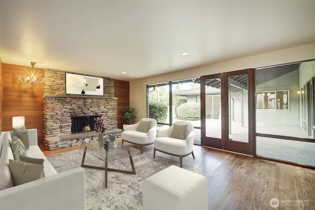 $5,500 | 1615 85th Avenue Northeast, Clyde Hill, WA 98004