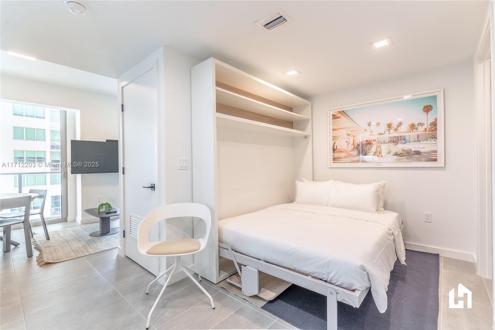 227 Northeast 2nd Street, Unit 2412 Miami, FL 33132 - Photo 14 of 37