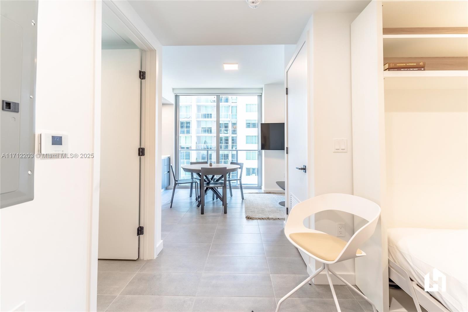 227 Northeast 2nd Street, Unit 2412 Miami, FL 33132 - Photo 19 of 37