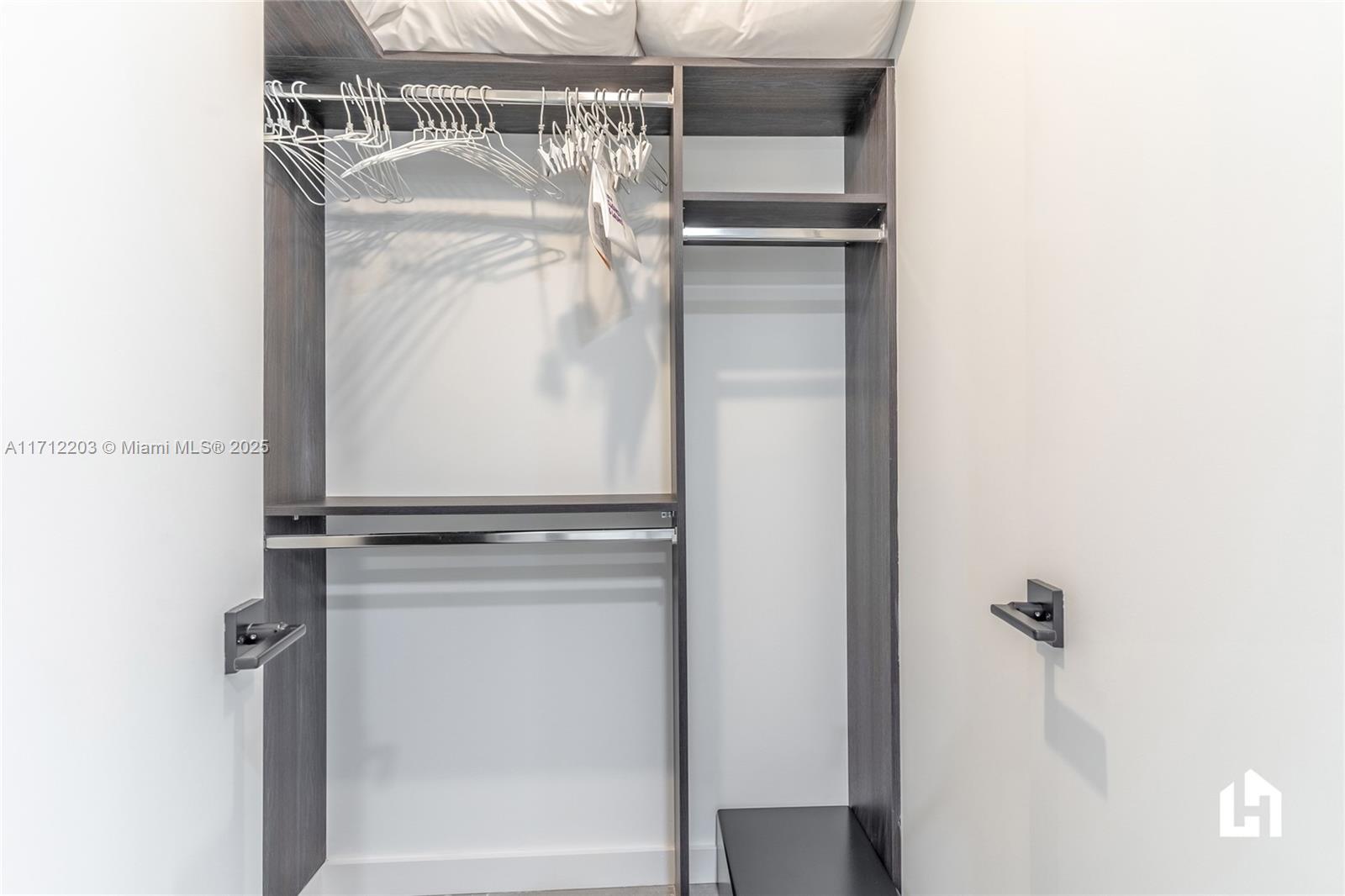 227 Northeast 2nd Street, Unit 2412 Miami, FL 33132 - Photo 24 of 37