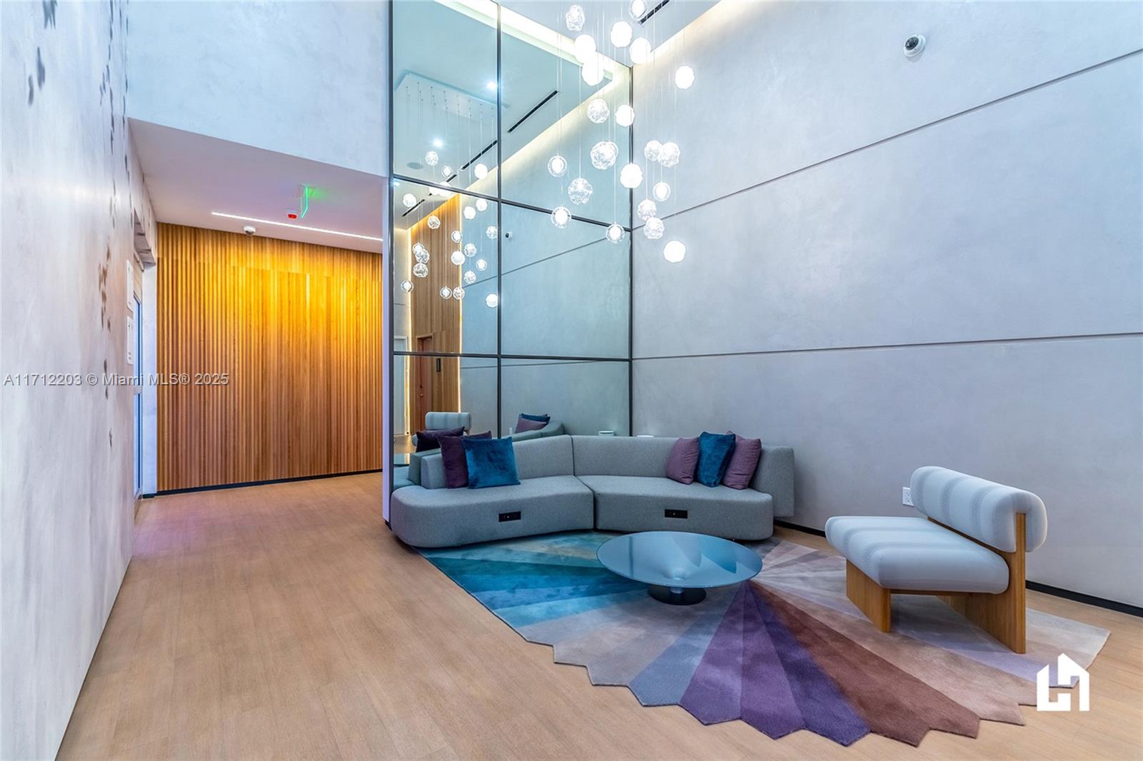 227 Northeast 2nd Street, Unit 2412 Miami, FL 33132 - Photo 33 of 37