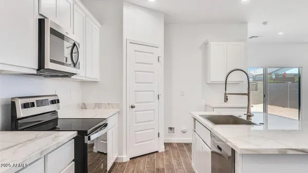 $533,809 | 9314 South Hale Drive, Apache Junction, AZ 85120