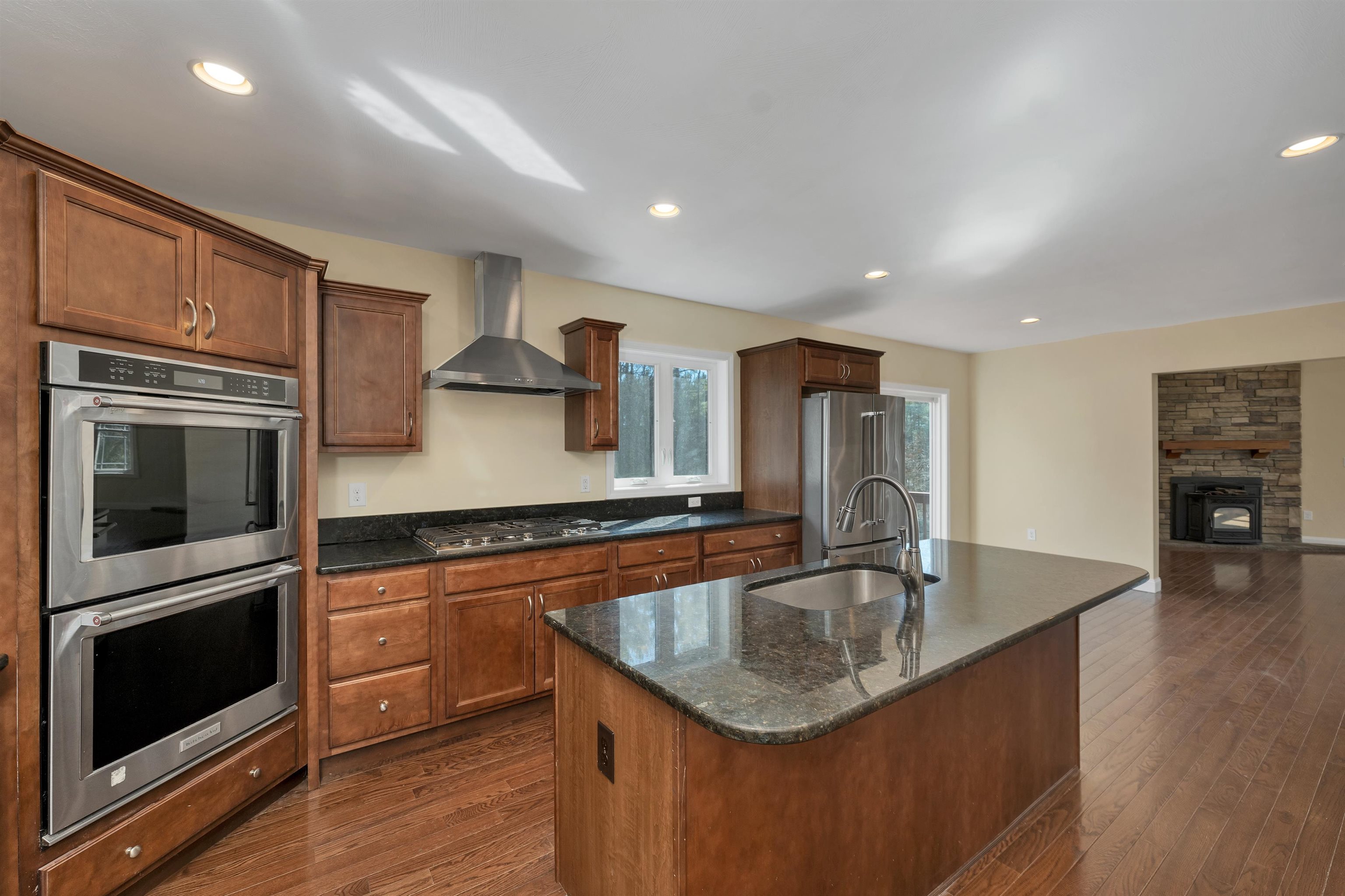 142 Worcester Road Hollis, NH 03049 - Photo 9 of 50
