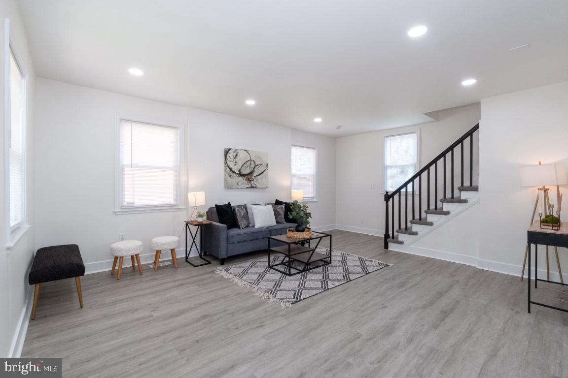 3314 Barrington Road Baltimore, MD 21215 - Photo 5 of 15 Gallery Image 5