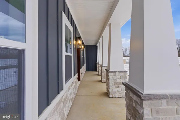 $869,999 | 200 Mistletoe Lane, Shepherdstown, WV 25443