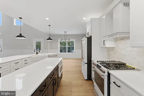 $869,999 | 200 Mistletoe Lane, Shepherdstown, WV 25443