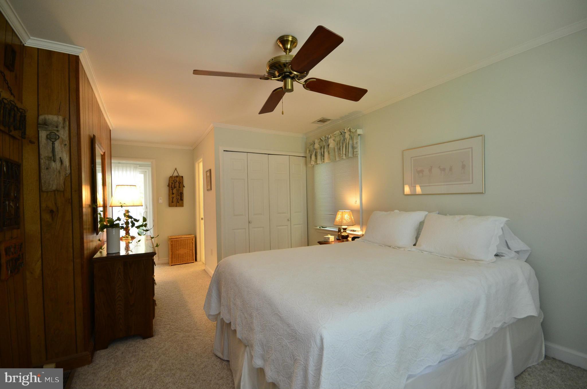 5807 Anniston Road Bethesda, MD 20817 - Photo 15 of 28 Bedroom (Master)