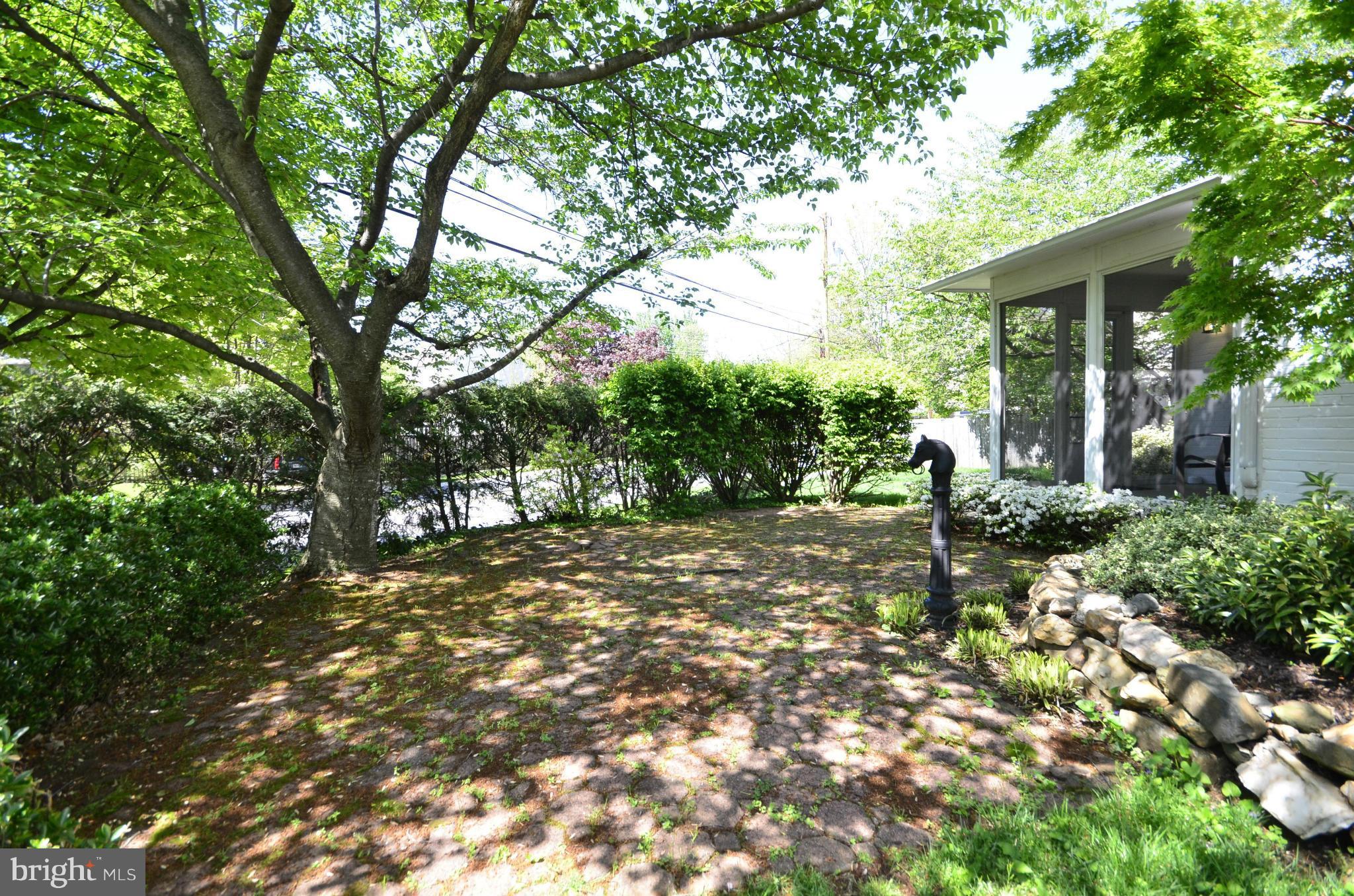 5807 Anniston Road Bethesda, MD 20817 - Photo 24 of 28 Exterior (General)