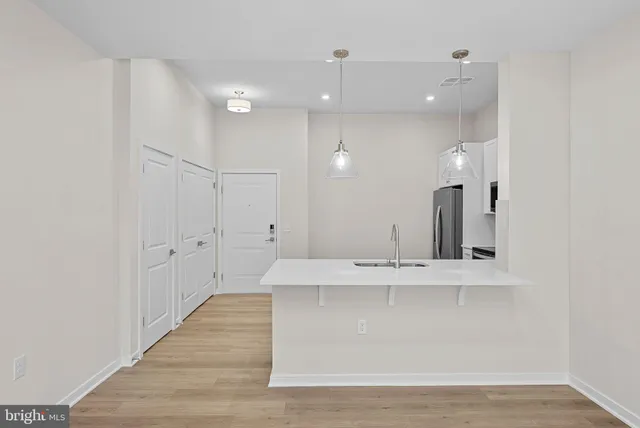 $484,999 | 750 Mount Airy Terrace Northeast, Unit 403B, Leesburg, VA 20176