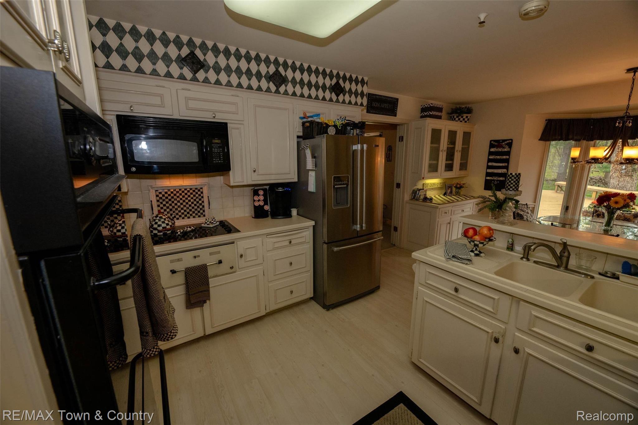 1227 Rocky Ridge Trail Flint, MI 48532 - Photo 16 of 80 17.jpg
