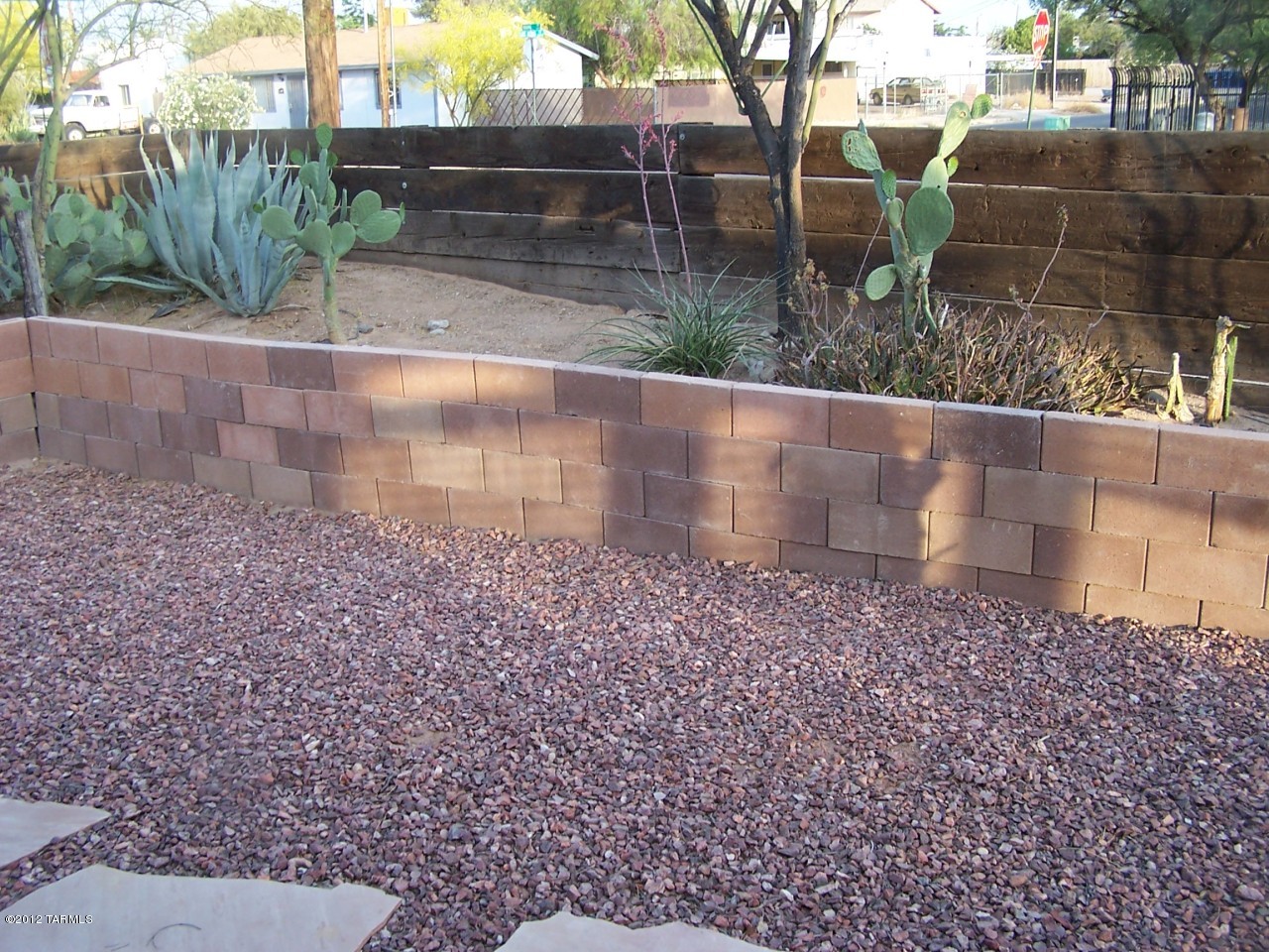 455 East Yavapai Road Tucson, AZ 85705 - Photo 3 of 28 Gallery Image 3