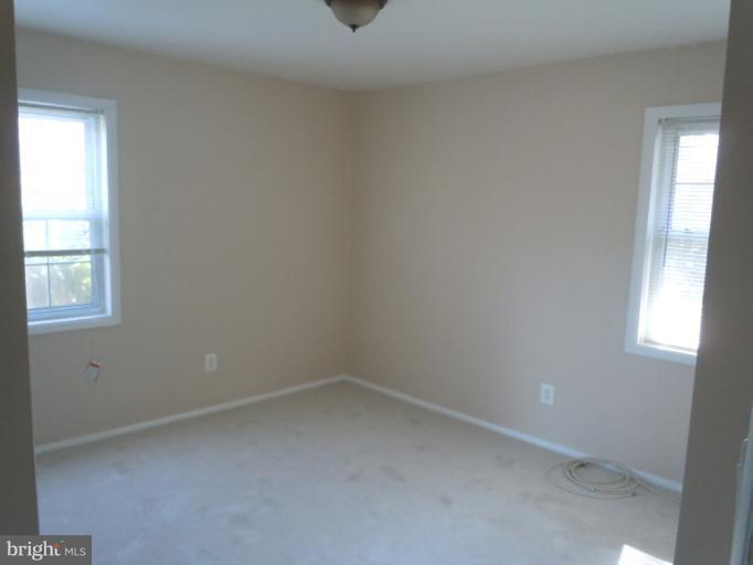 7131 Dalhouse Street Springfield, VA 22151 - Photo 3 of 10 Bedroom (Master)