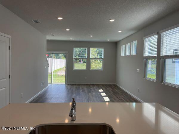 10642 Waterfield Road, Unit 85 Jacksonville, FL 32210 - Photo 2 of 11 Family