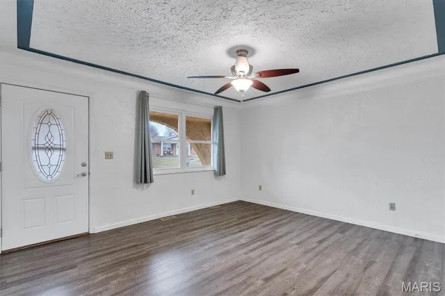 $318,000 | 934 Silverstone Drive, St. Charles, MO 63303