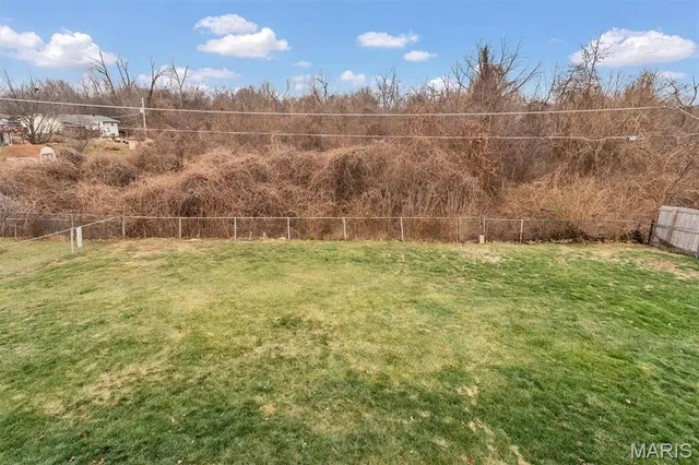 $318,000 | 934 Silverstone Drive, St. Charles, MO 63303