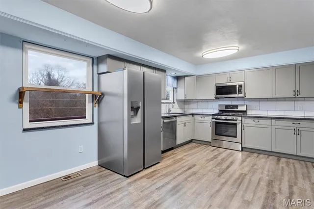 $318,000 | 934 Silverstone Drive, St. Charles, MO 63303