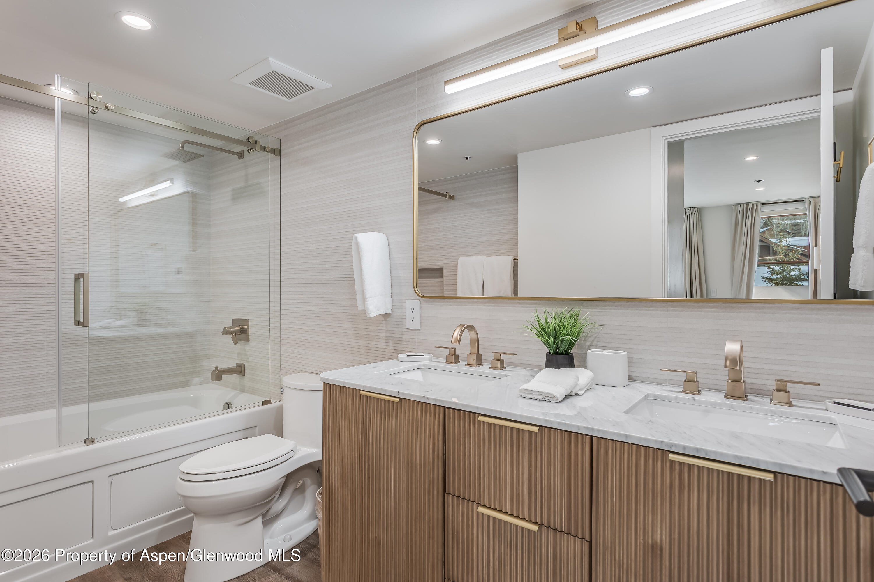 425 Wood Road, Unit 56 Snowmass Village, CO 81615 - Photo 17 of 49 31_425_Wood_Rd_56031