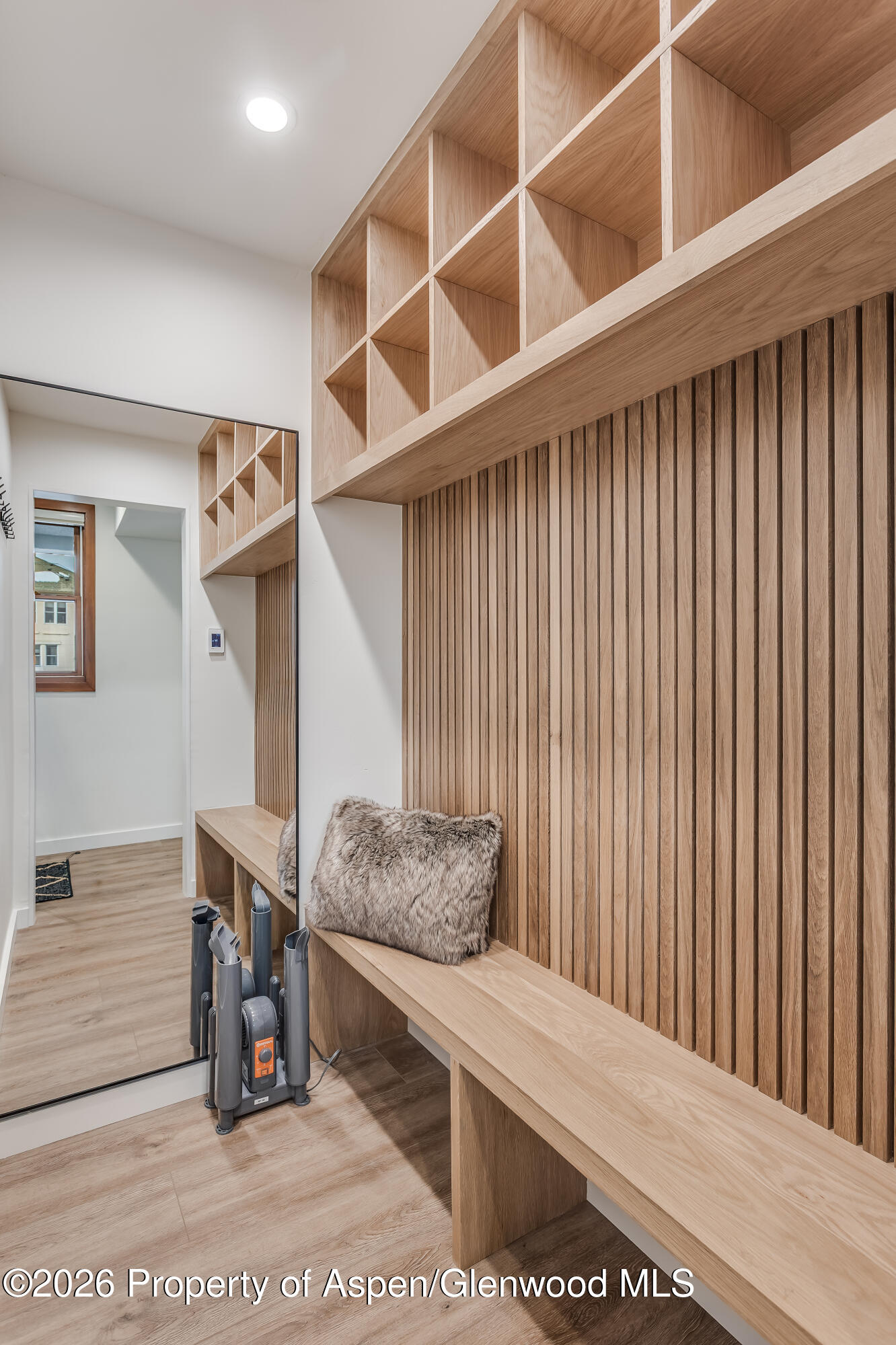 425 Wood Road, Unit 56 Snowmass Village, CO 81615 - Photo 36 of 49 37_425_Wood_Rd_56037