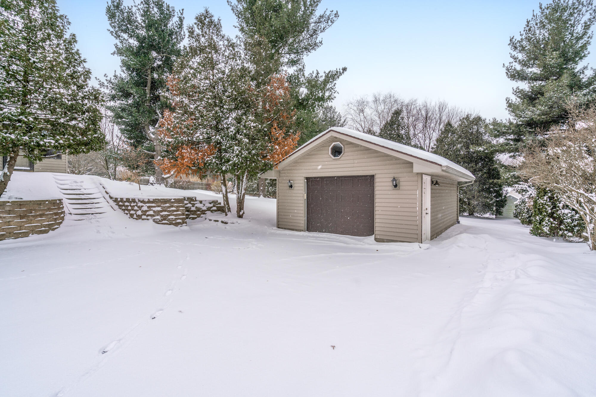 1089 10th Street North Kalamazoo, MI 49009 - Photo 3 of 40 WM1089n10th-4