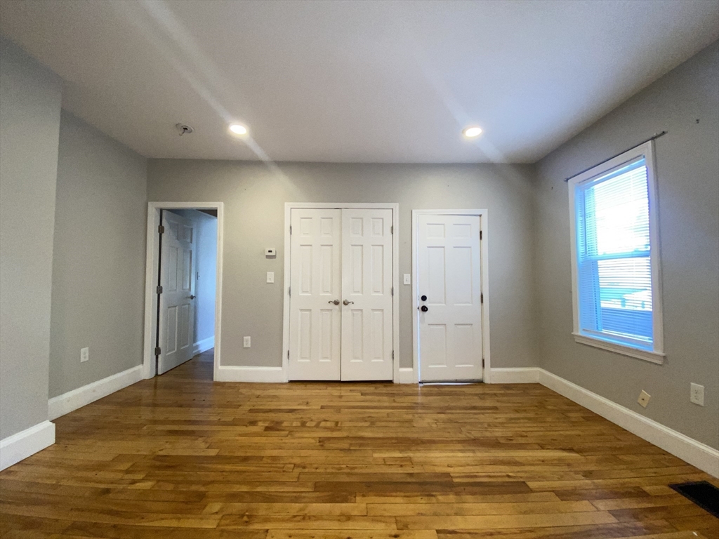 10 Howell Court, Unit 1 Chelsea, MA 02150 - Photo 3 of 31