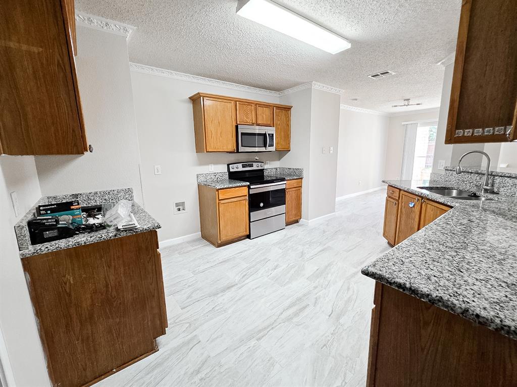 8309 Toler Trail Dallas, TX 75249 - Photo 6 of 22