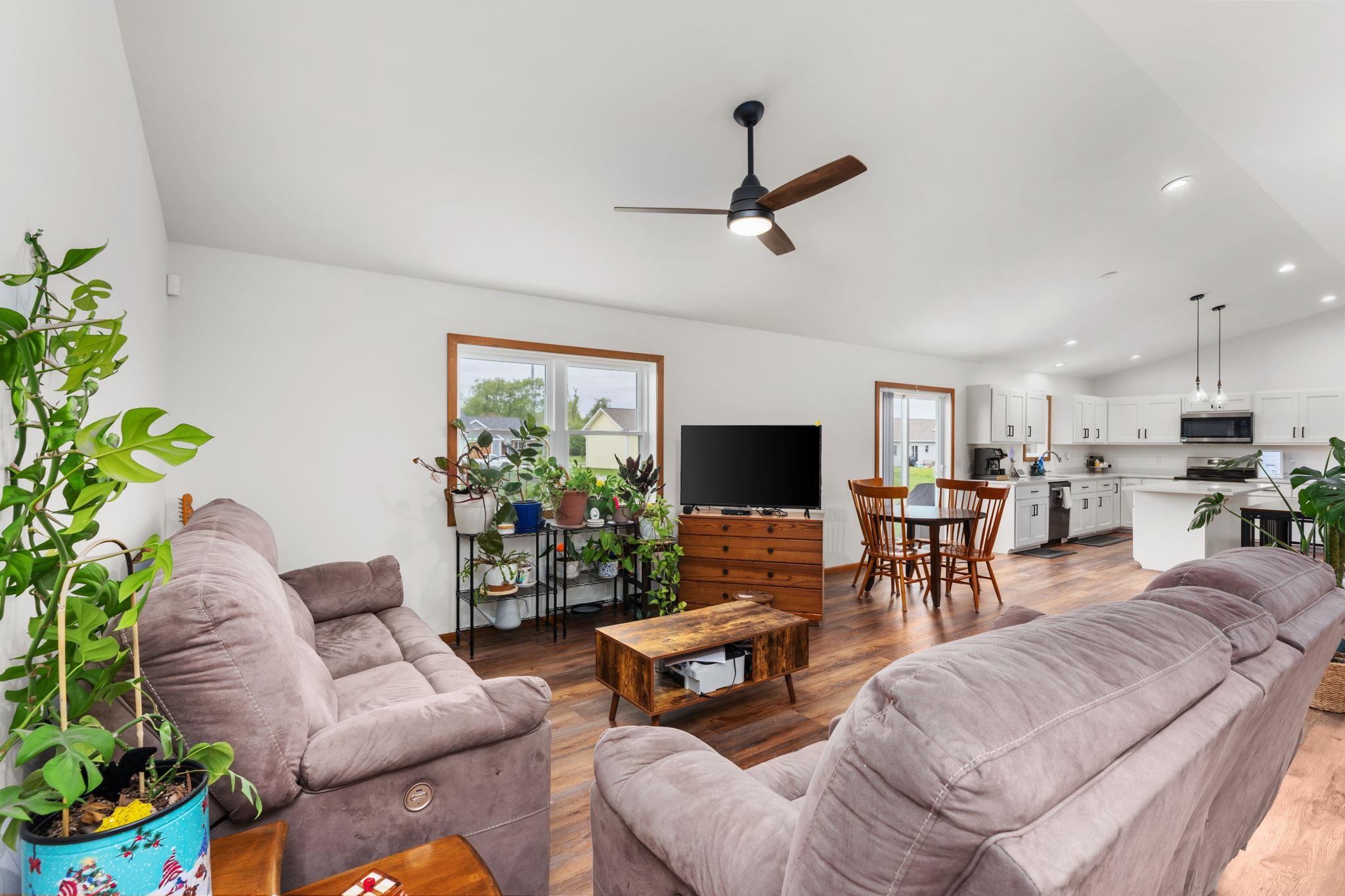 521 Roosevelt Street Baraboo, WI 53913 - Photo 14 of 32