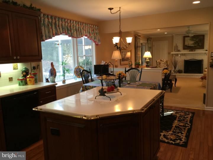 121 Pine Valley Road Doylestown, PA 18901 - Photo 6 of 25 Kitchen
