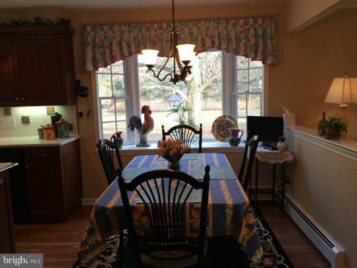 121 Pine Valley Road Doylestown, PA 18901 - Photo 7 of 25 Kitchen