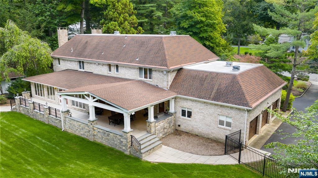 963 Huron Road Franklin Lakes, NJ 07417 - Photo 7 of 37 Gallery Image 7