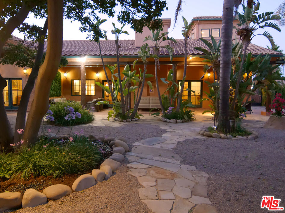 1351 Decker Road Malibu, CA 90265 - Photo 12 of 54