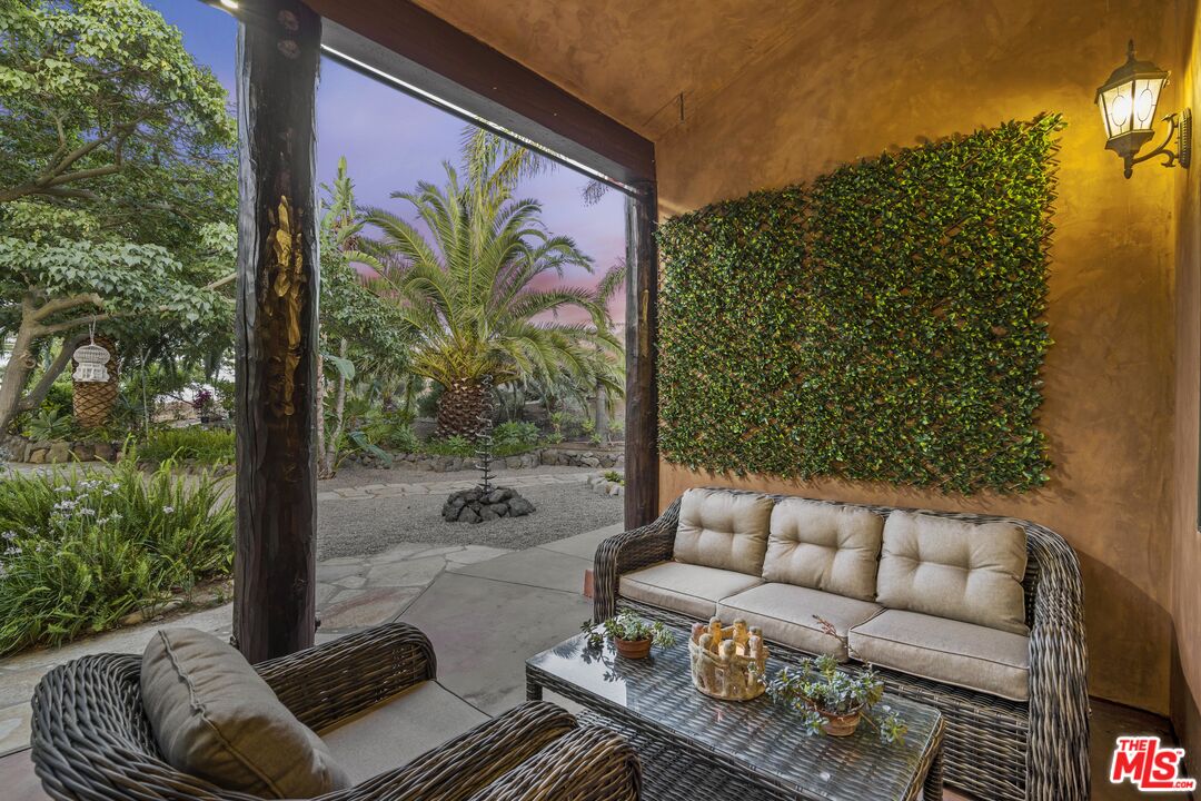 1351 Decker Road Malibu, CA 90265 - Photo 17 of 54