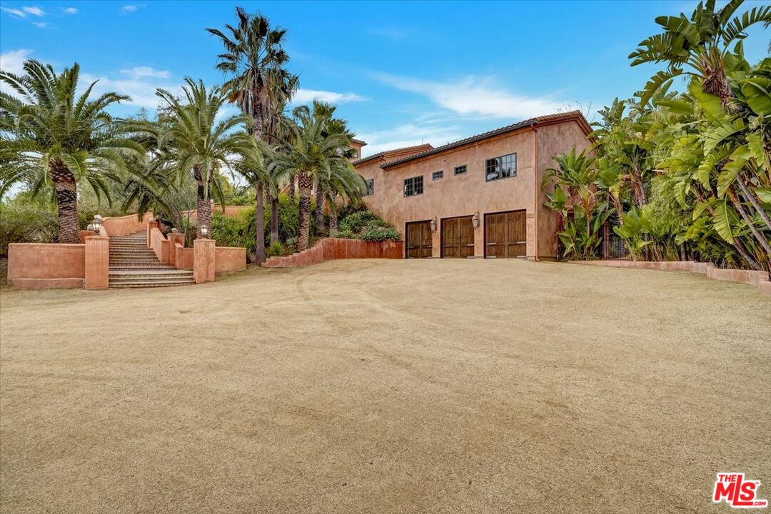 1351 Decker Road Malibu, CA 90265 - Photo 6 of 54