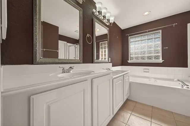 $2,100 | 12418 Shawwood Court, Houston, TX 77070