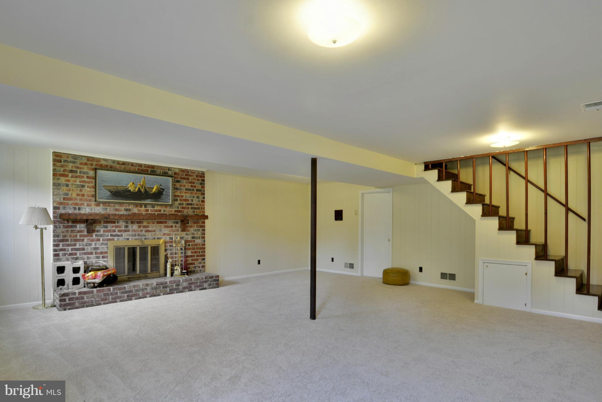 6716 Bulkley Road Lorton, VA 22079 - Photo 13 of 15 Large rec room with basement