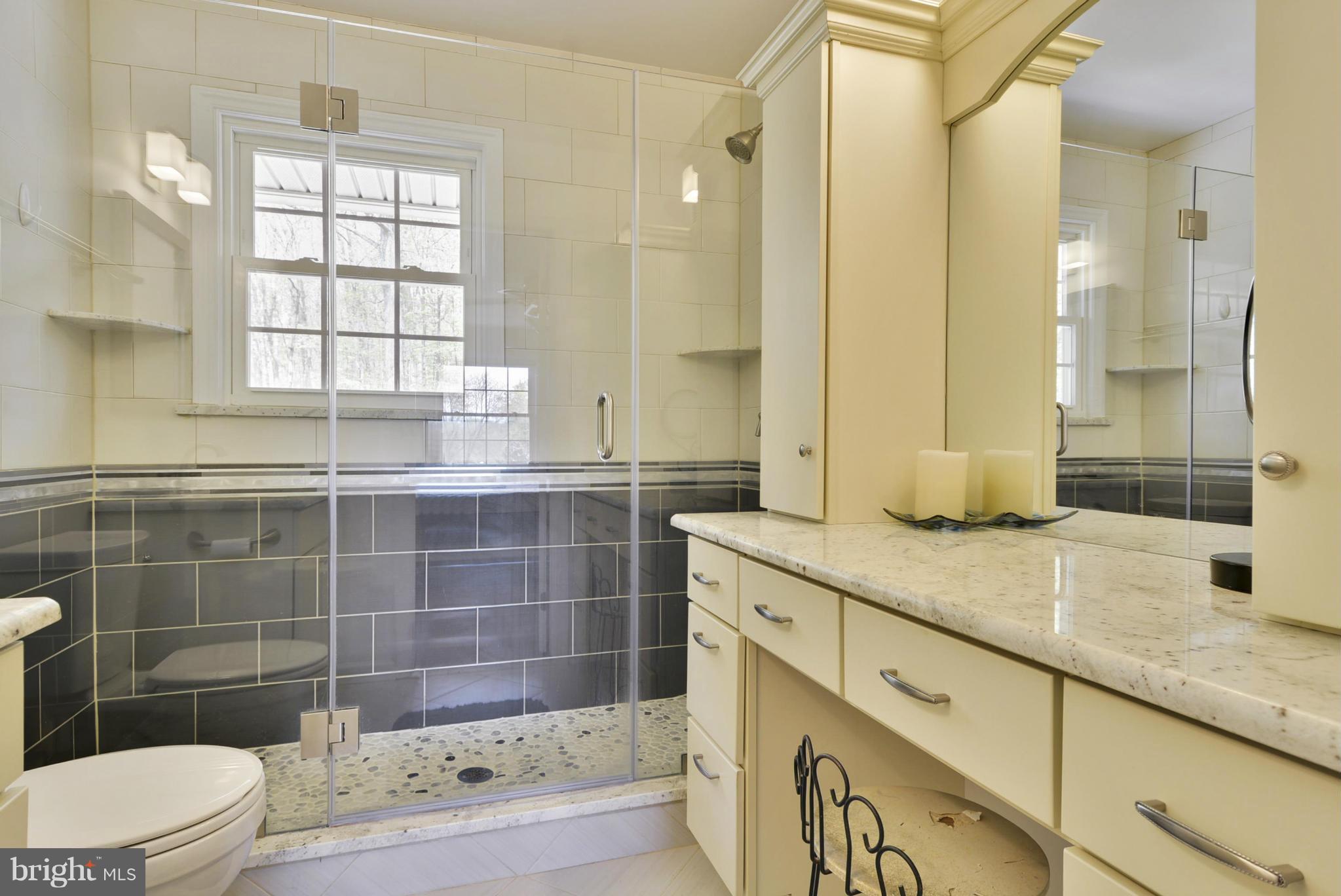 6716 Bulkley Road Lorton, VA 22079 - Photo 8 of 15 Bath (Master)