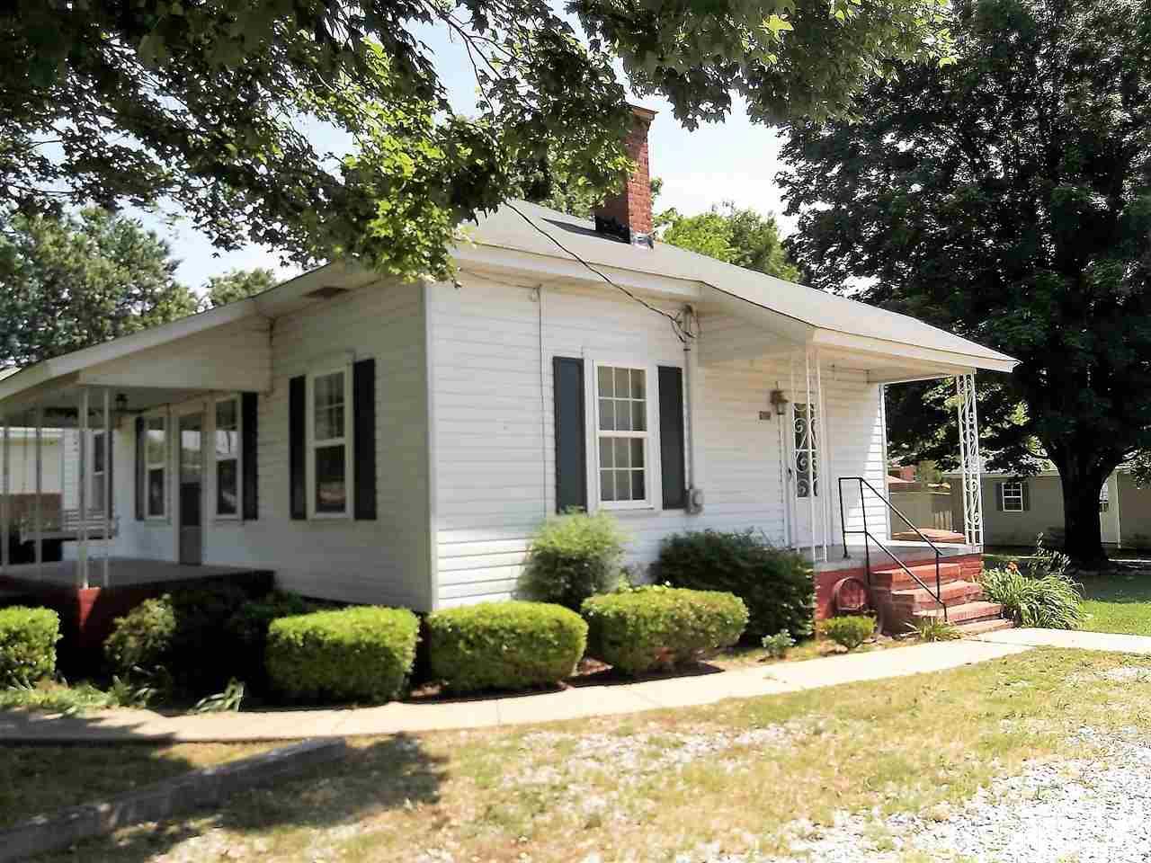 1925 Old Durham Road Roxboro, NC 27573 - Photo 5 of 17
