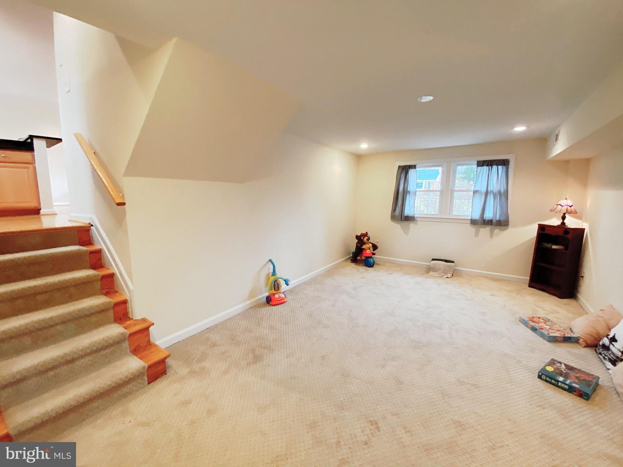 7603 Hogarth Street Springfield, VA 22151 - Photo 25 of 35