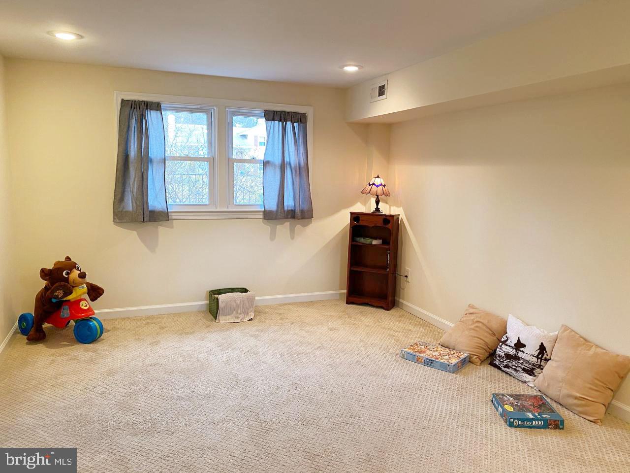 7603 Hogarth Street Springfield, VA 22151 - Photo 26 of 35