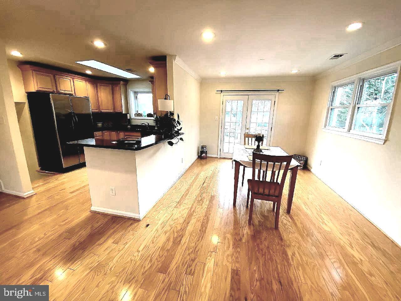 7603 Hogarth Street Springfield, VA 22151 - Photo 9 of 35