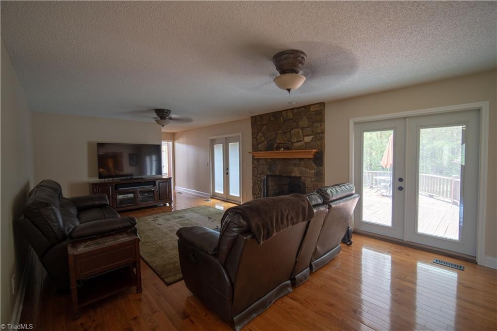 1731 Old Griffin Road Rural Hall, NC 27045 - Photo 4 of 29