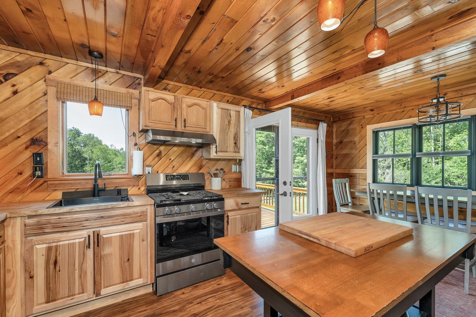 214 Middle Road Tuftonboro, NH 03816 - Photo 21 of 52