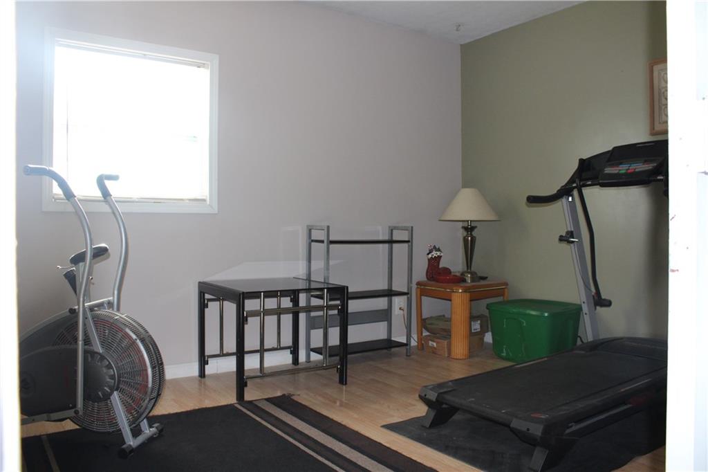 808 Sprenger Road Seymour, IN 47274 - Photo 13 of 18 Gallery Image 13