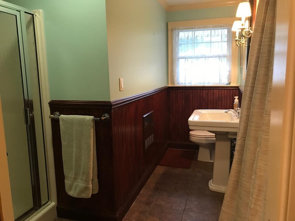 36 Donegal Road Peabody, MA 01960 - Photo 17 of 30 Gallery Image 17