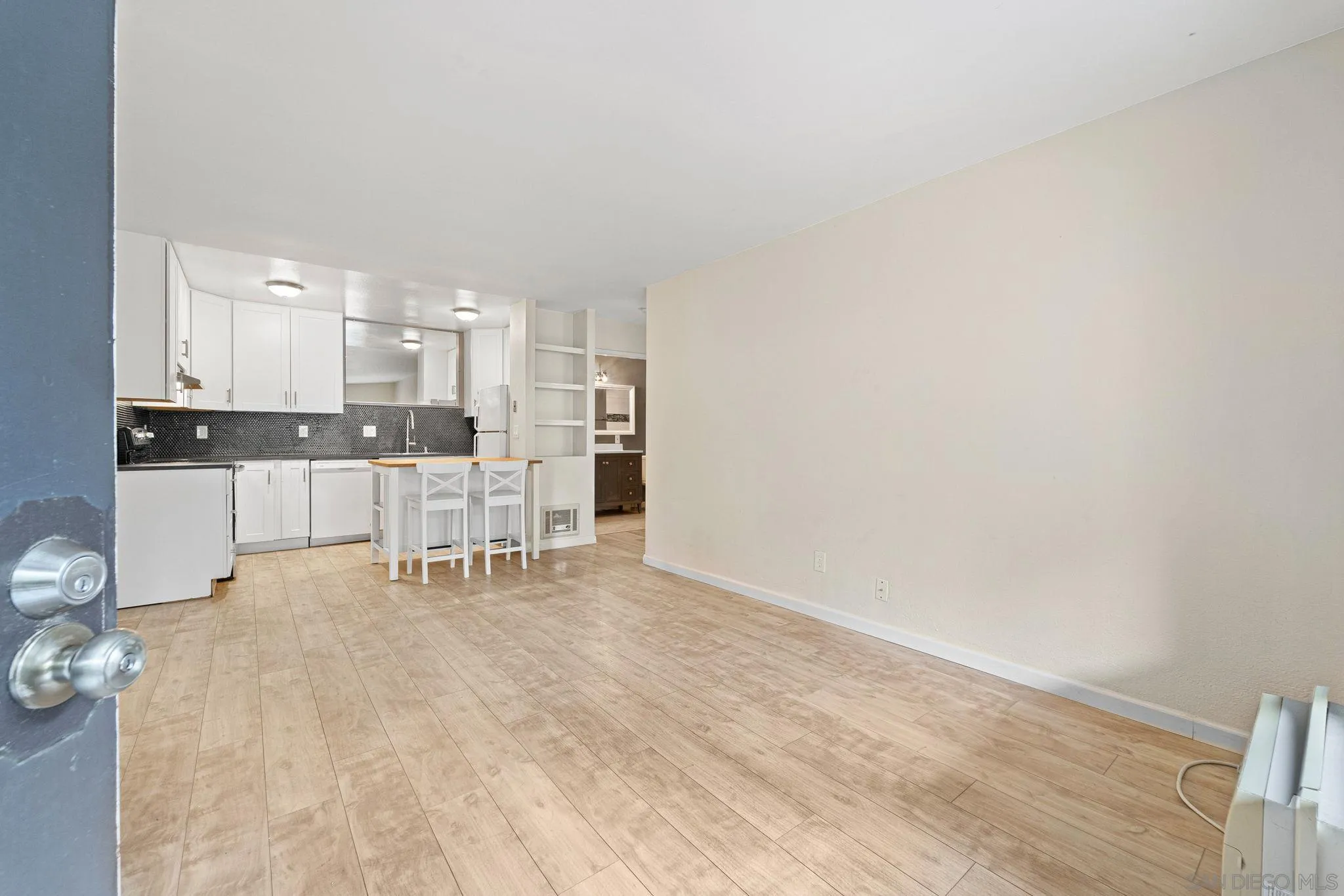 6362 Rancho Mission Road, Unit 711 San Diego, CA 92108 - Photo 3 of 35 Gallery Image 3