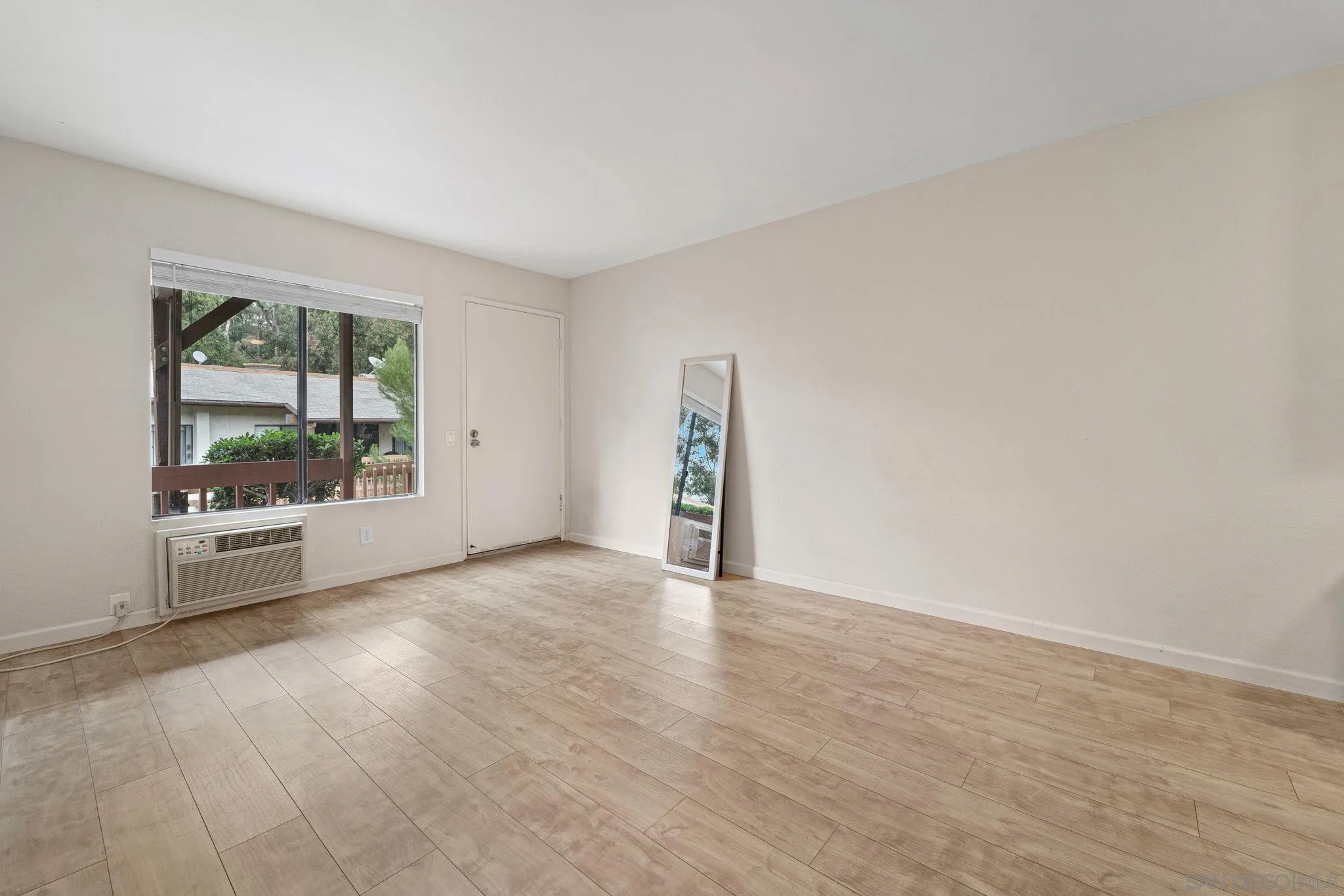 6362 Rancho Mission Road, Unit 711 San Diego, CA 92108 - Photo 5 of 35 Gallery Image 5